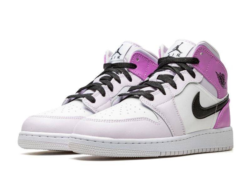 Air Jordan 1 Mid Barely Grape