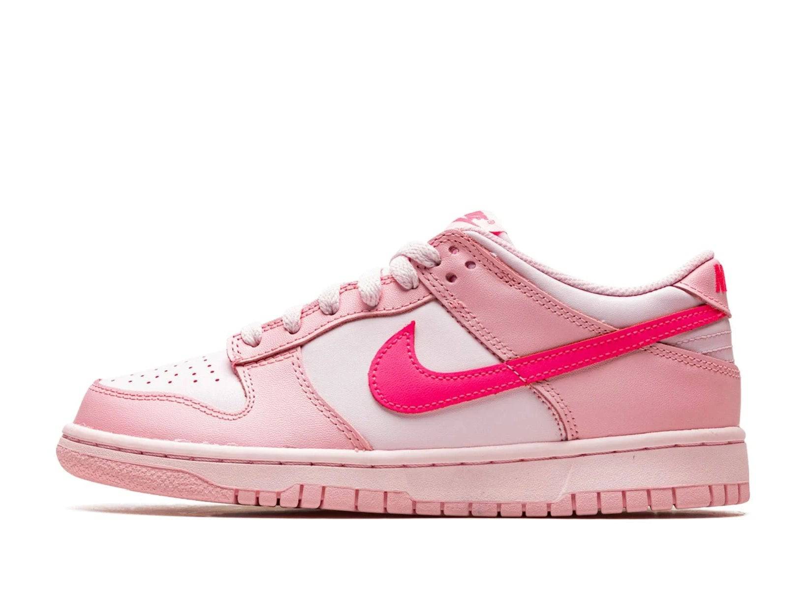 Nike Dunk Low Triple Pink